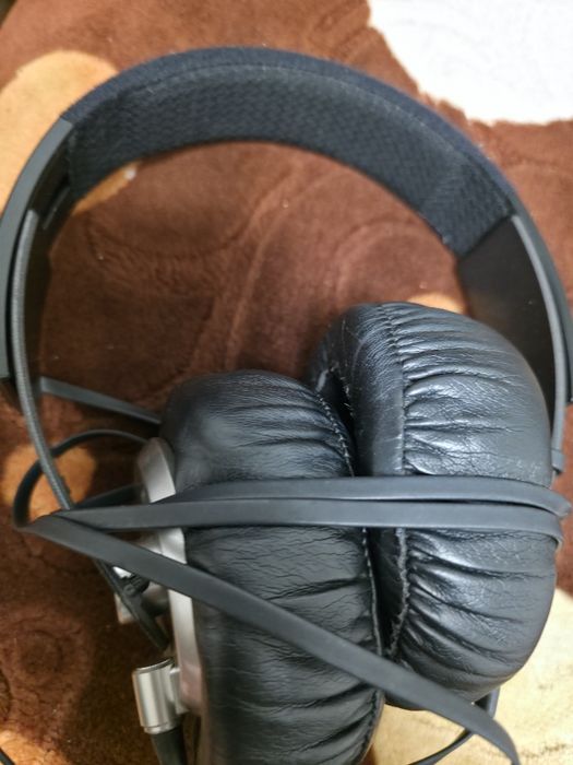 Vand căști  solix si normale.