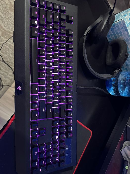 Vand pachet tastatura razer blackwidow v2 yellow si logitech g502