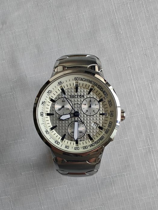 Ceas barbatesc Sector 700