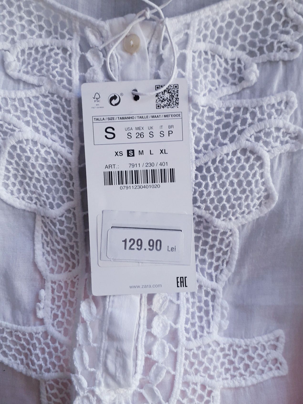 Bluza Zara cu broderie si volane