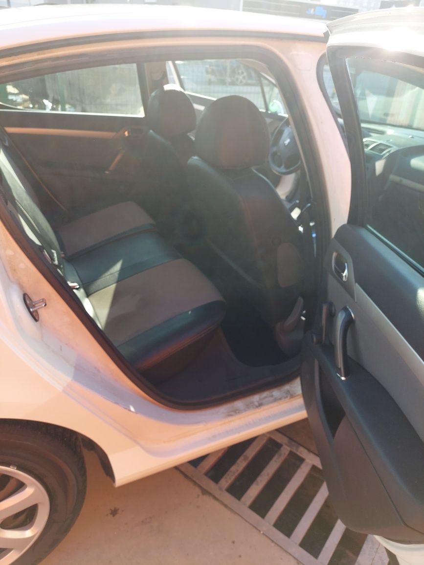 Peugeot 407  2.0HDI