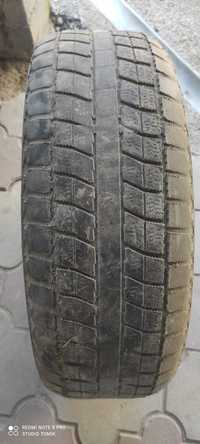 Бесплатно шина Bridgestone 205Х65 R15 зима