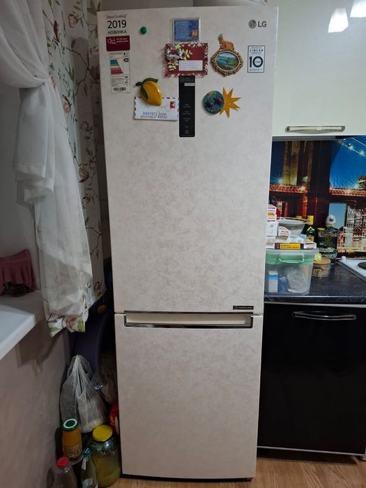 Холодильник LG в отличном состоянии