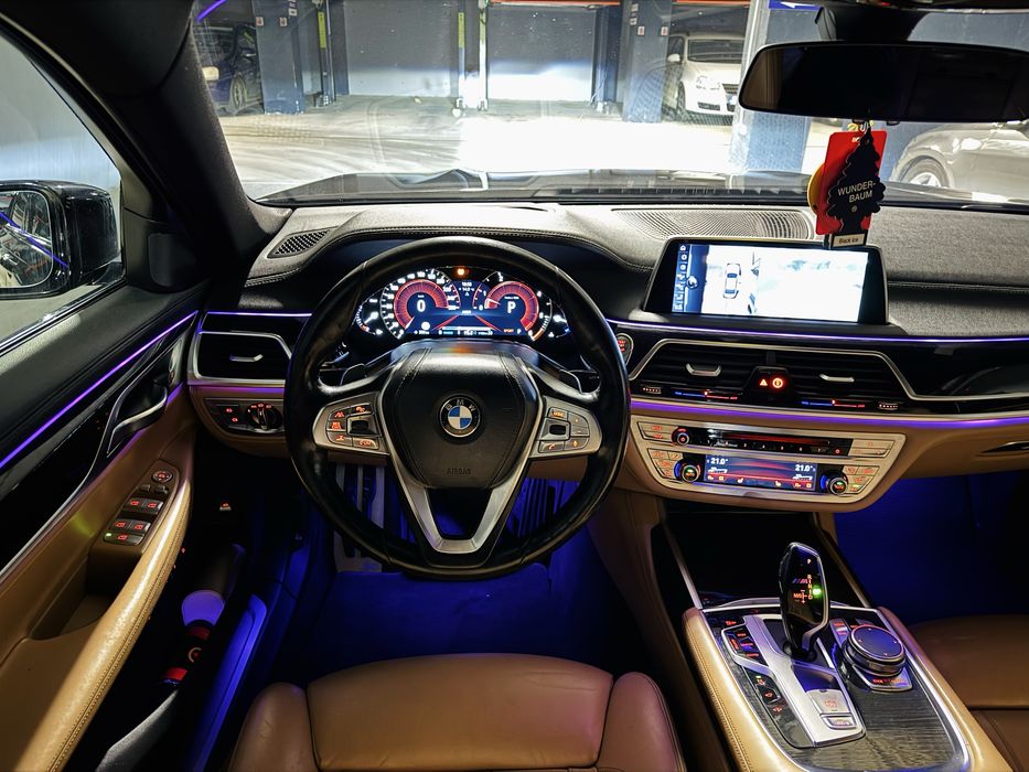 BMW 740d xdrive 2016/Laser Light/M pachet/360/Masaj/PROPRIETAR