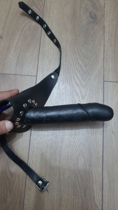 strap on piele naturala fetish bdsm domina