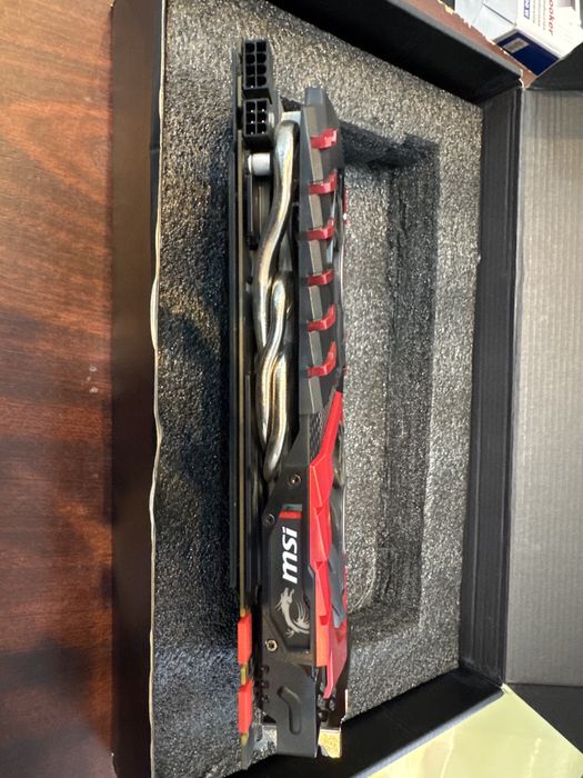 Placa video MSI GeForce GTX 1070TI folosita