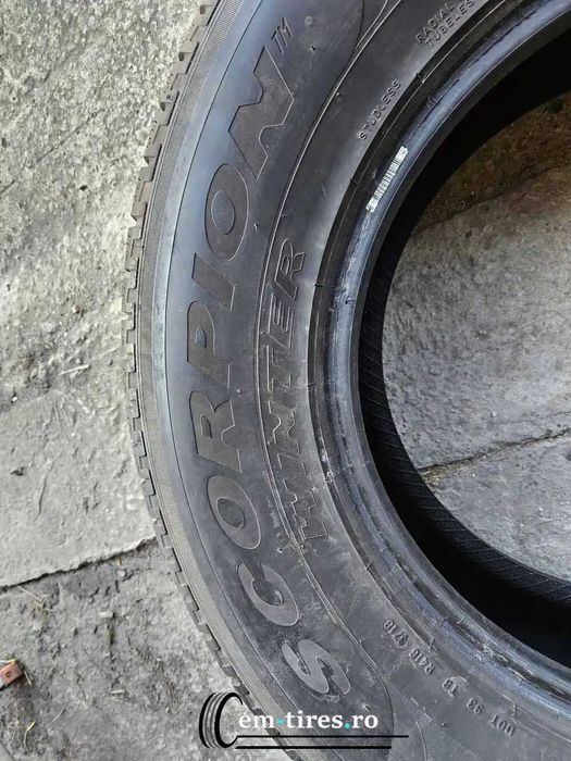 SET 2 Anvelope Iarna 235/65 R17 PIRELLI Scorpion Winter 112H