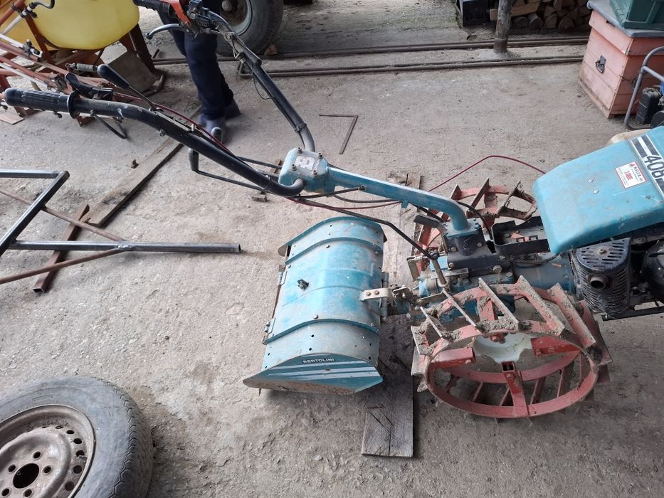 Vând motocultor Bertolini