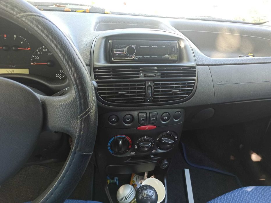 Fiat Punto 1.2 benzină – An 2003 – 120.000 km – ITP 04/2026