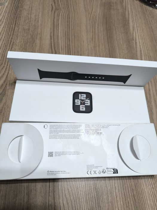 Apple Watch + MacBook Air