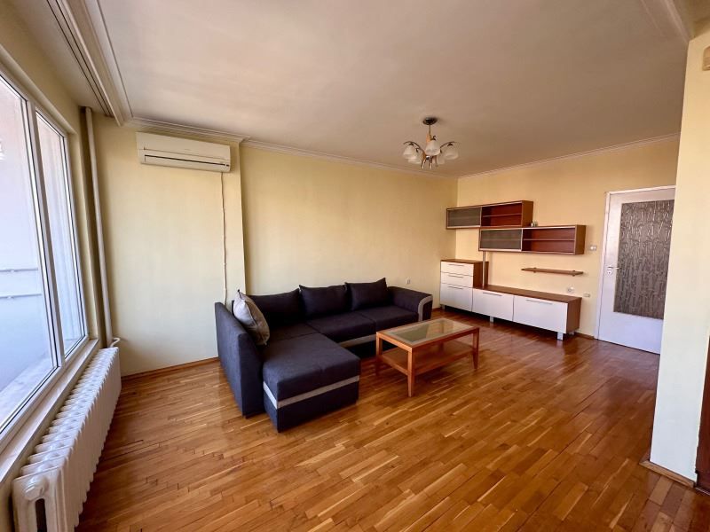 Дава се под наем Четиристаен апартамент в София, Белите брези - 120 кв.м за 700 € - Снимка #6