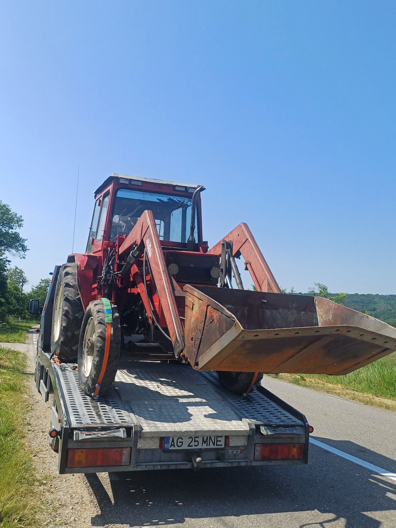 Tractor u445-530 dt forestier