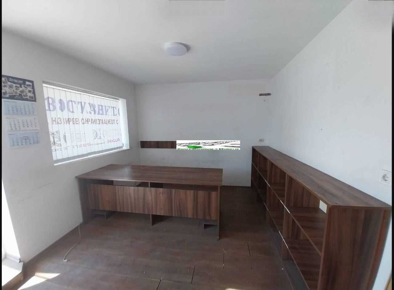 Дава се под наем Склад в Пловдив, Остромила - 2000 кв.м за 1530 € - Снимка #3