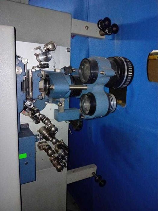 Прожекционна кино машина