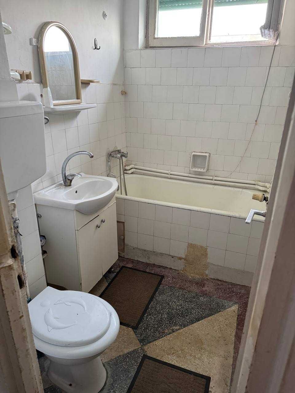 Apartament 2 camere Locatie utila, zona linistita