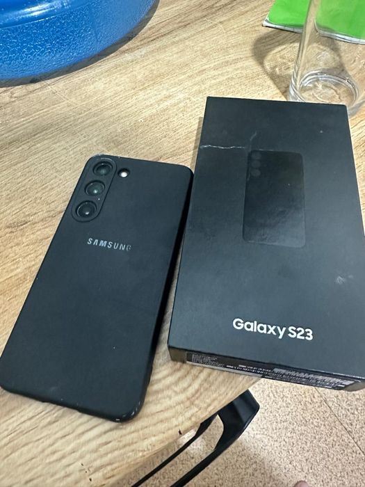 Samsung Galaxy S23 128gb в идеальном состоянии с доставкой