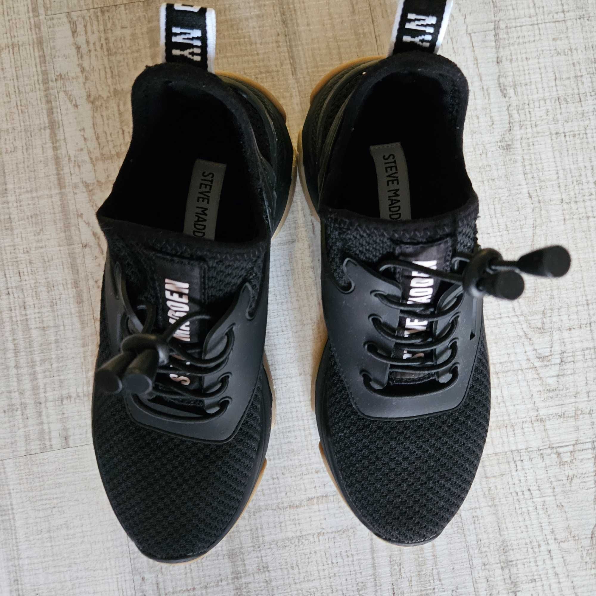 Маратонки Steve Madden