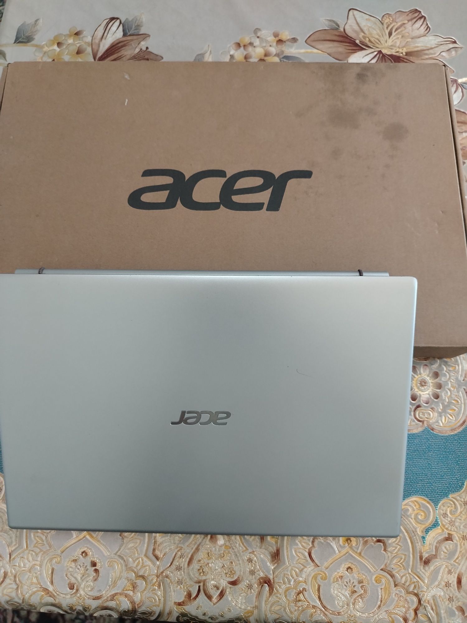 Noutbook Acer Aspire 3 yangi holatda