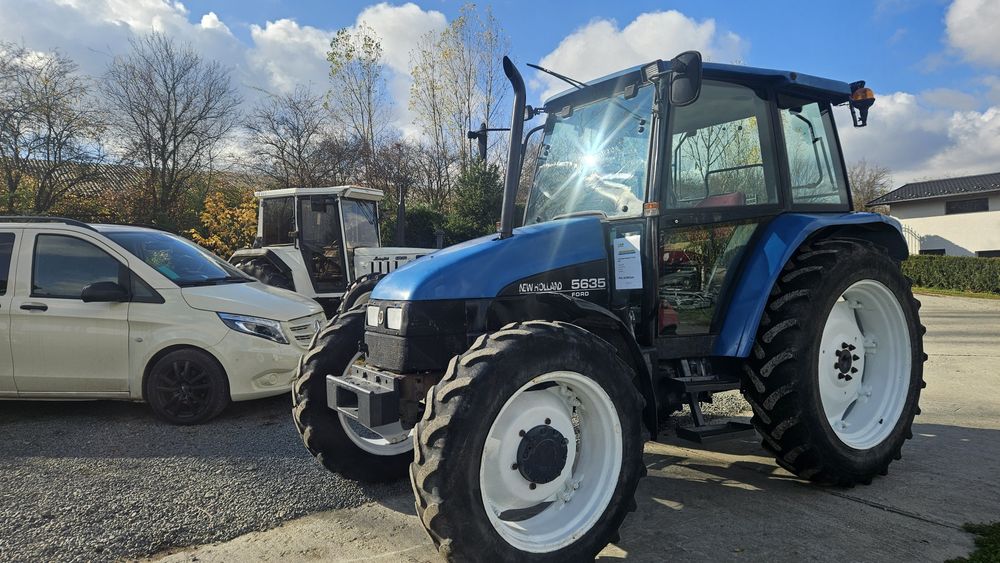Tractor New Holland TL 75 Ford 5635