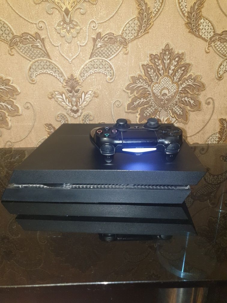 Playstation4 sotiladi 800gb 1ta puliti bilan