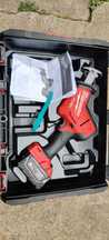 Акумулаторен саблен трион MILWAUKEE M18FHZ-0X с батерия 5AH