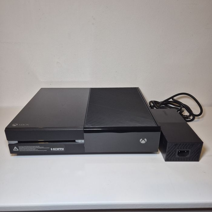 Consolă Xbox One 500GB fără Controller