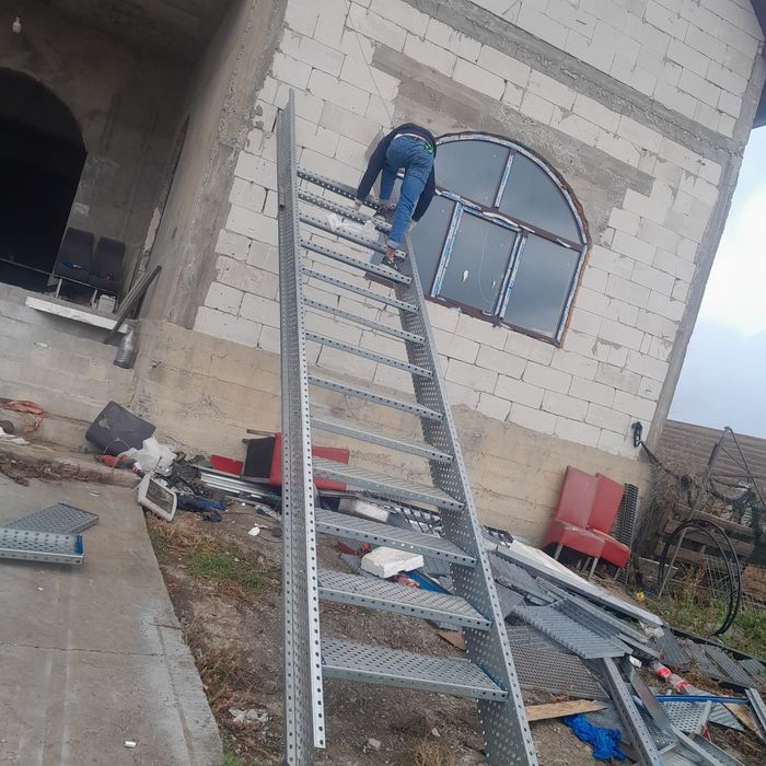 Scara metalica zincata 6m l