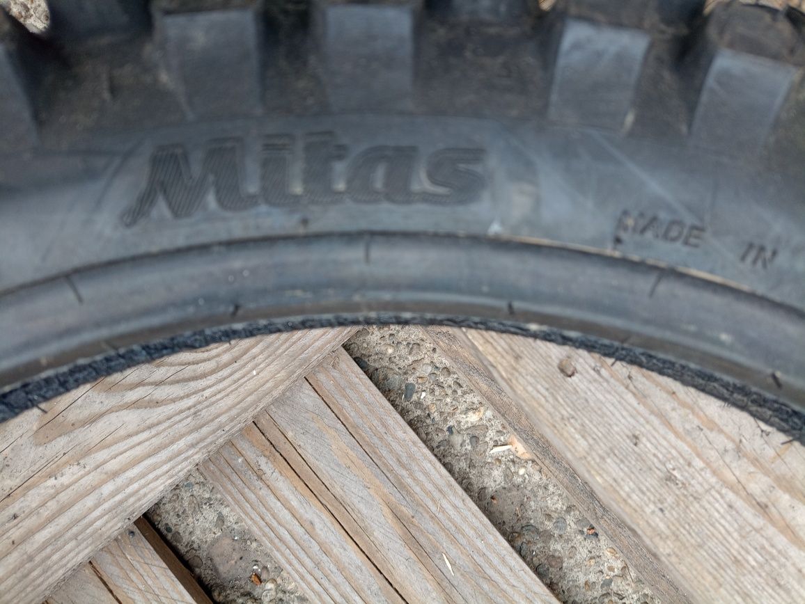 O anvelopa "enduro" NOUA Mitas 110/80 R18 dot 0921