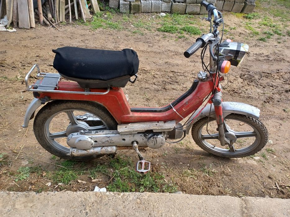 Vând 2 scutere piaggio
