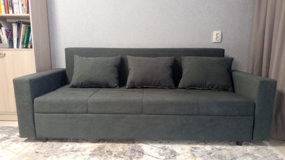 Продам срочно диван раскладной