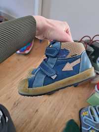 Детски обувки 26 размер Converse, Primigi, Bartek, Garvalin