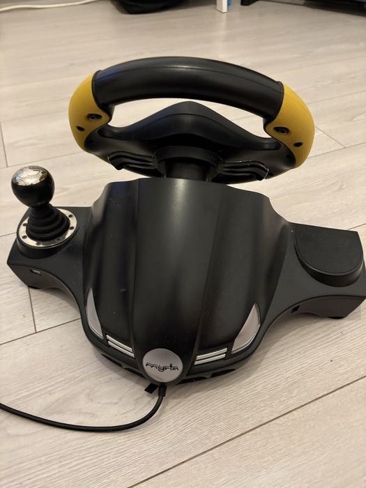 Vand volan gaming myria