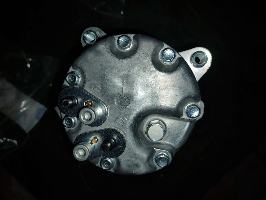 Vând compresor clima nou Golf 4 Bora Sharan Audi A3 Ford Galaxy Seat