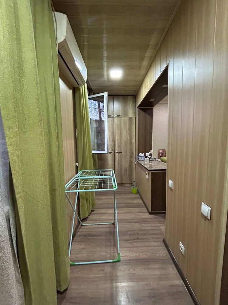 Юнусабад 13 квартал. Продается 1ком квартира. Зайти и жить