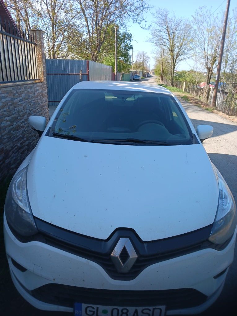 Vând Renault Clio 4