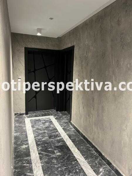 Продава се Тристаен апартамент в Пловдив, Христо Смирненски - 106 кв.м за 1348 €/кв.м - Снимка #4