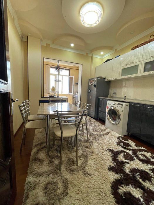 Продам 4х комнатную квартиру