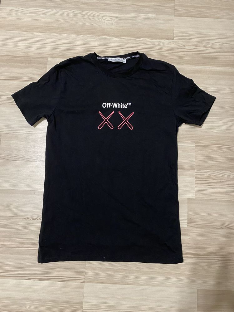 Tricou Off White SEASONAL Kaws ASAP