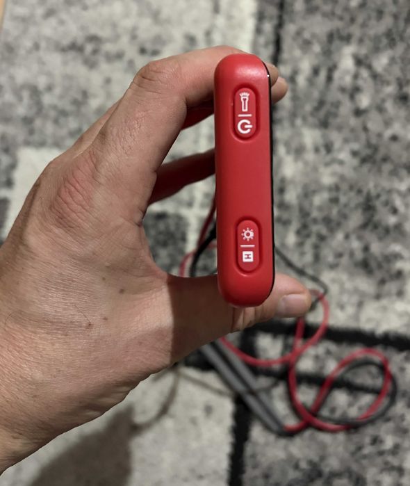 Aparat de masura digital multimetru UNI-T UT122