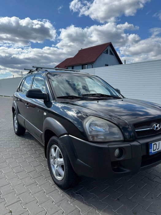 Vând Hyundai Tucson adăpat persoane cu Handicap