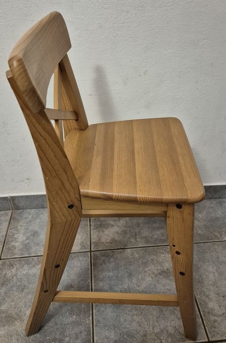 Scaun lemn copil Ikea - lemn natur






INGOLF
Scaun junior, aspect a