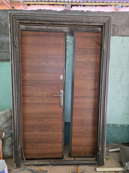 Железная     дверь