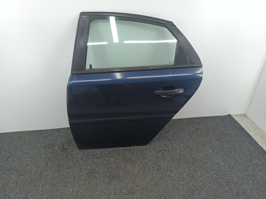 Dezmembrez Usa stanga spate de pe Opel VECTRA C 2002-2008