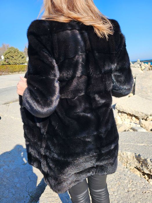 Отстъпка Луксозно палто от норка Black Diamond