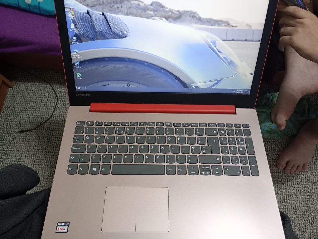 Vând laptop Lenovo 6KGF4TS