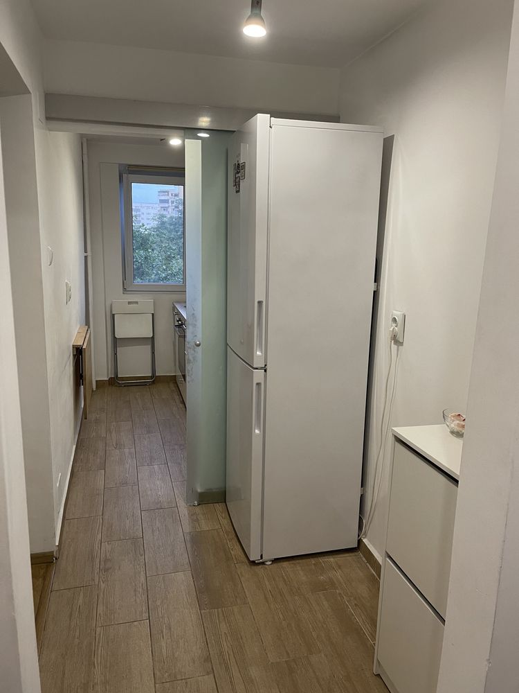 Vand apartament 3 camere zona lujerului, veteranilor