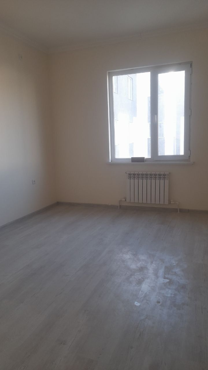 Tezkor xolatda dom sotiladi.
Movarodan 11 qavat 2 xonali.65 mln bosh t