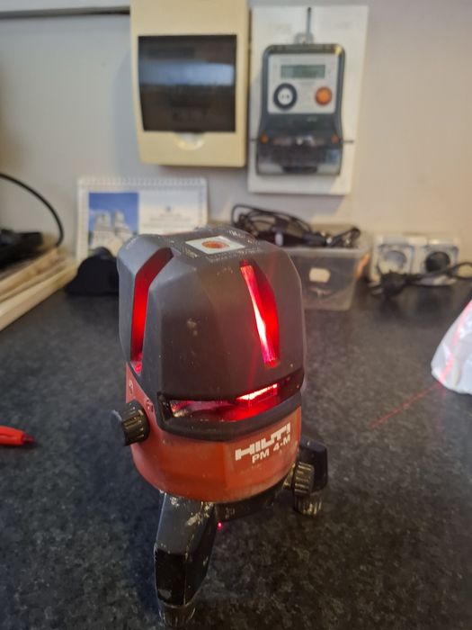 Nivela laser hilti pm 4-m