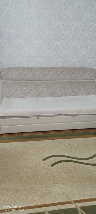 Продам диван, б/у