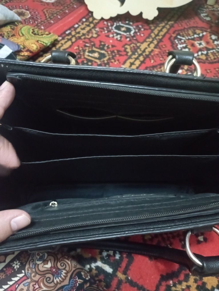 Сумка продам почти новый